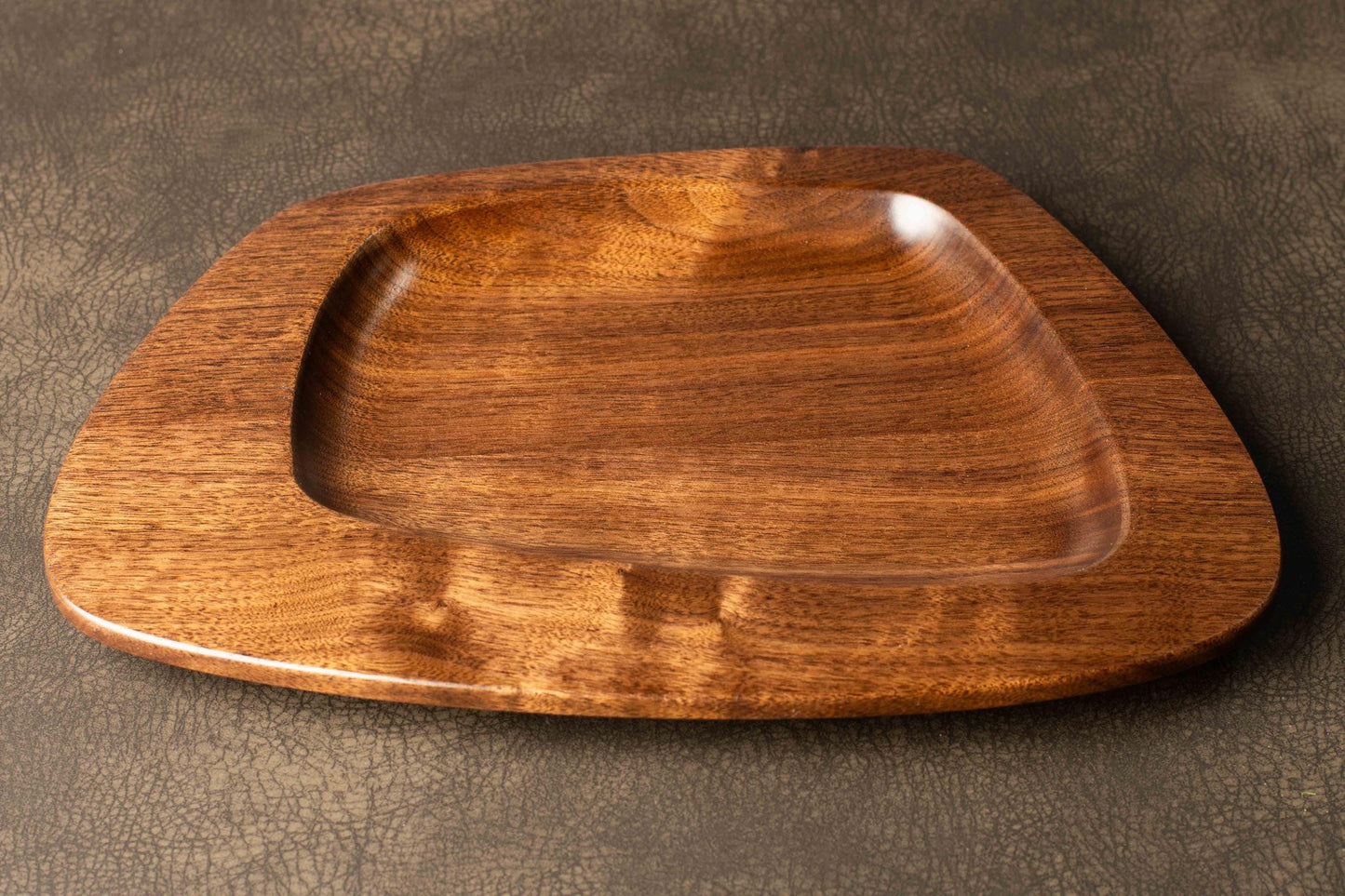 Mid-Century Modern Medium Walnut Catchall Tray Valet Jewelry Dish